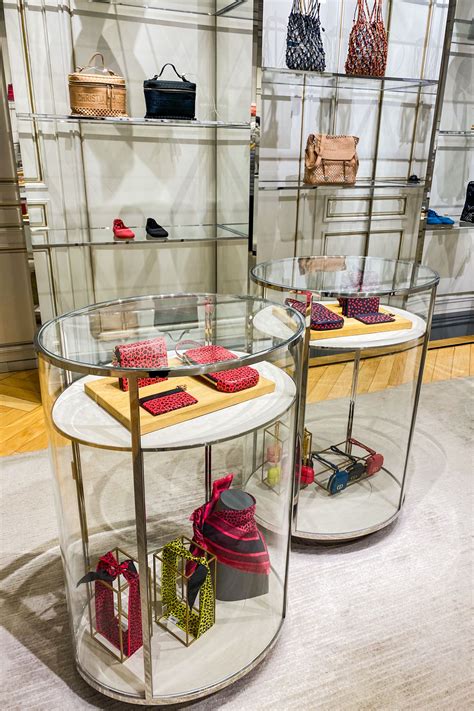 The Ultimate Guide to the Christian Dior Outlet.